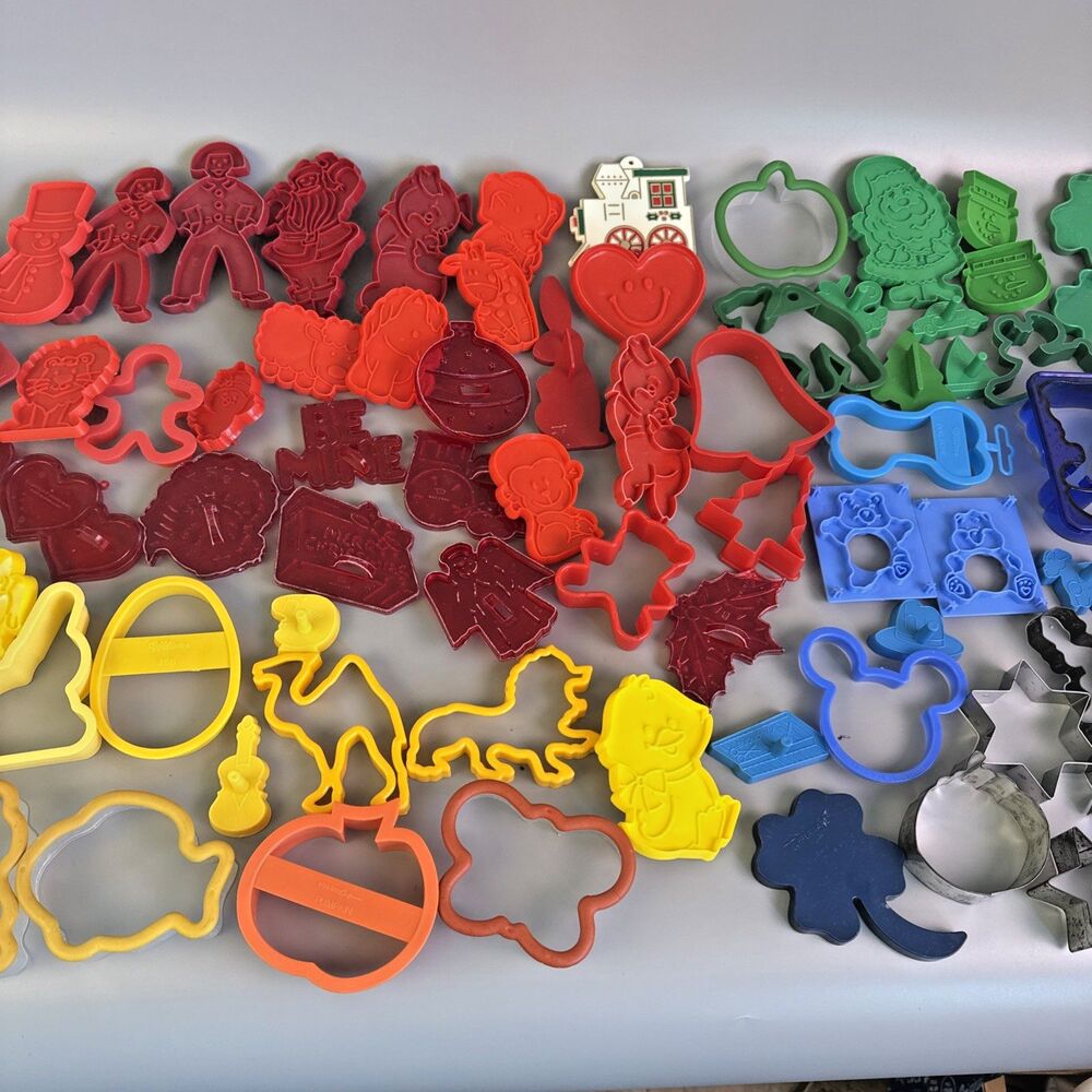Vintage Cookie Cutter Large Lot Of 87 Christmas Fall Easter Misc